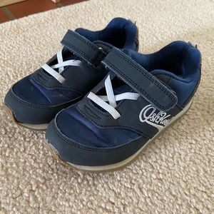 Size 11 Osh Kosh toddler shoes.